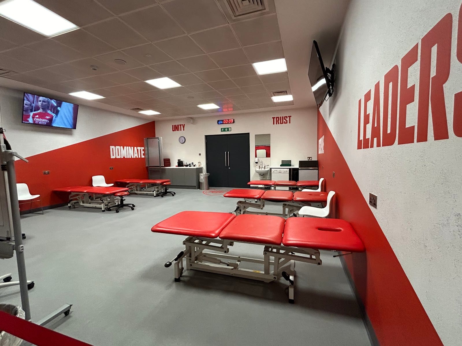 Emirates Stadium Tour Tickets: What to Know | London — photo