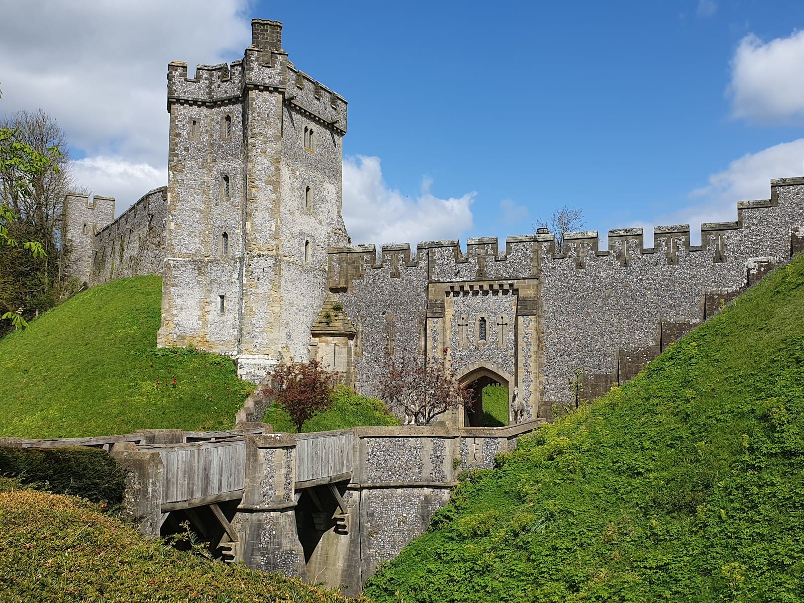 Arundel Castle Tickets & What to Know Before You Go — photo