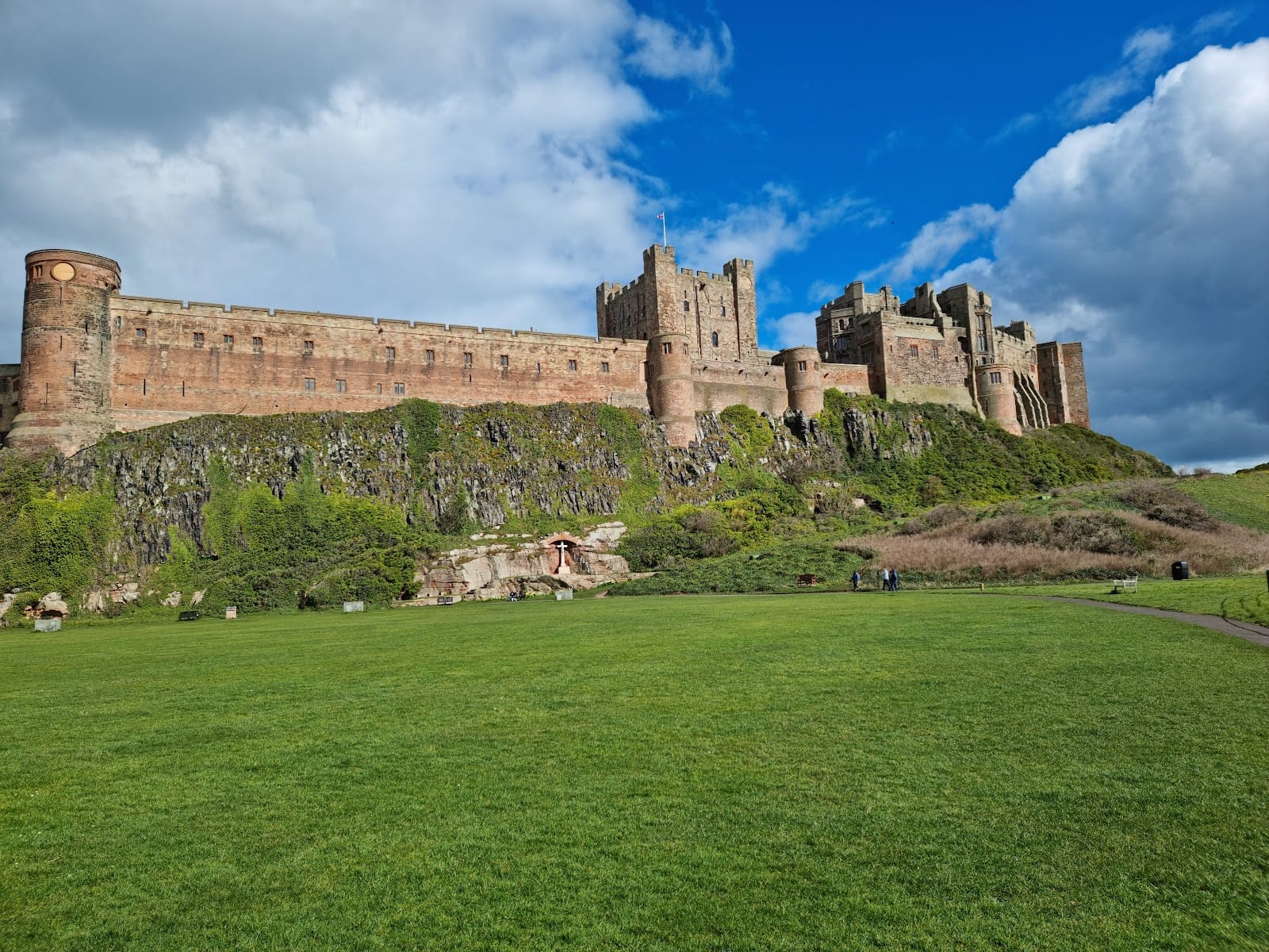 Bamburgh Castle Tickets & Visitor Guide | What to Know — photo
