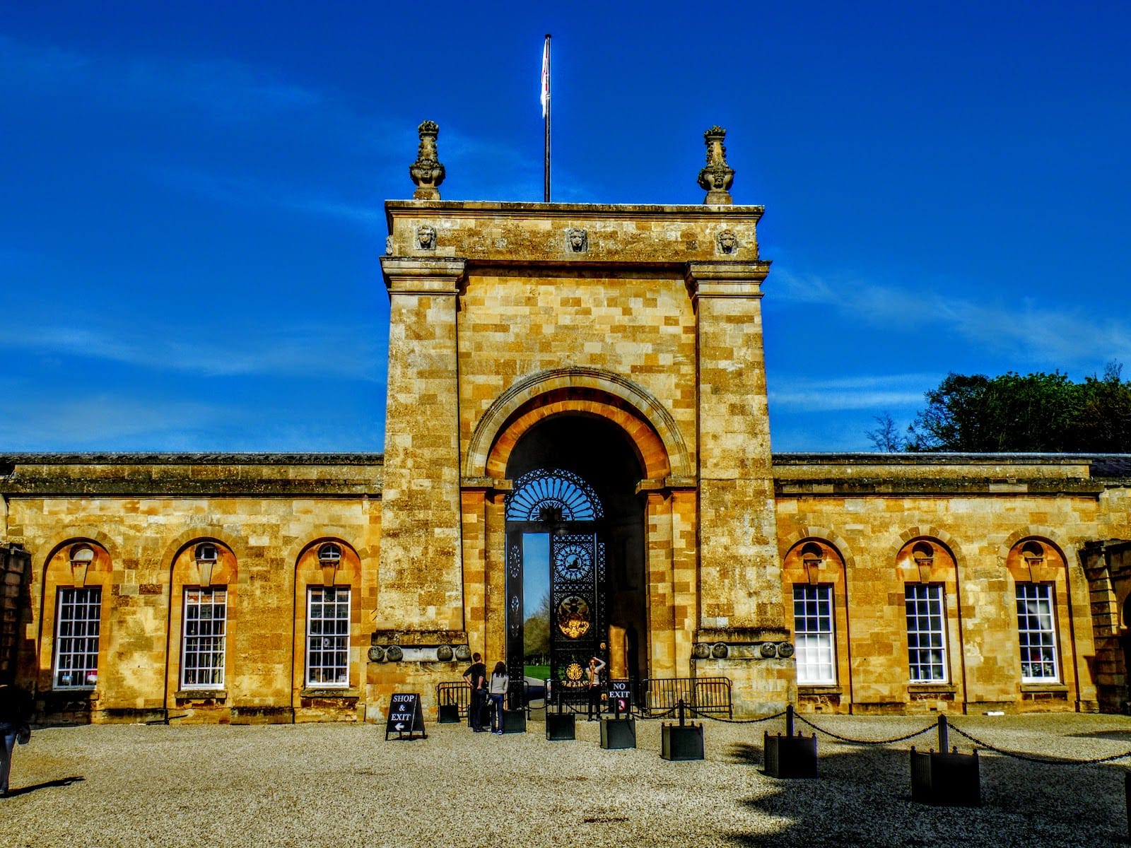 Blenheim Palace Tickets: What to Know Before You Go — photo