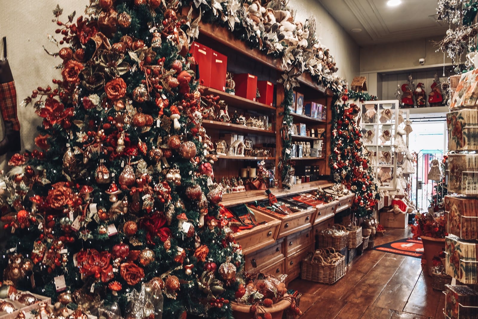 Bruges Christmas Markets: Where to Go & Stay — photo