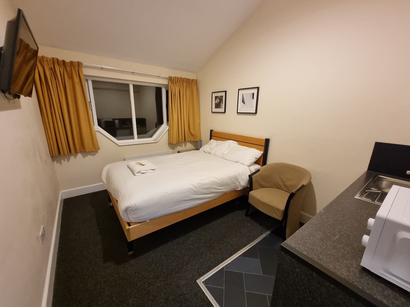 Where to Stay in Norwich: Best Areas & Hotels — photo