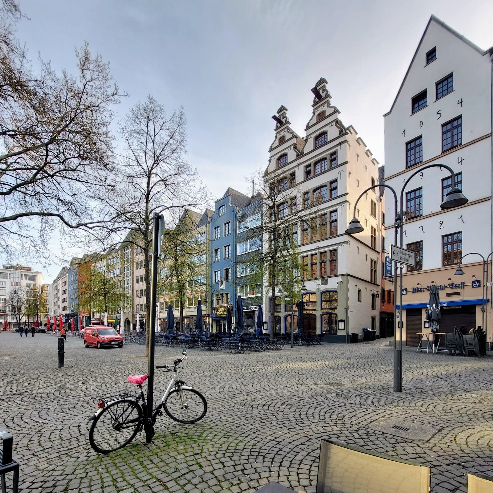 Cologne Christmas Markets: Where to Go & Stay — photo