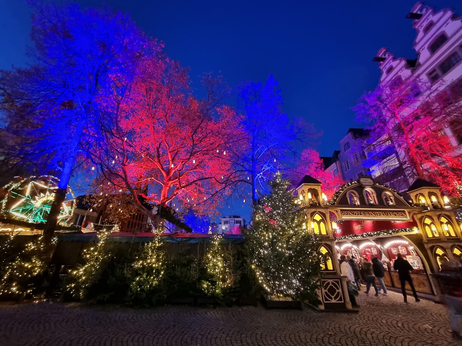 Cologne Christmas Markets: Where to Go & Stay — photo