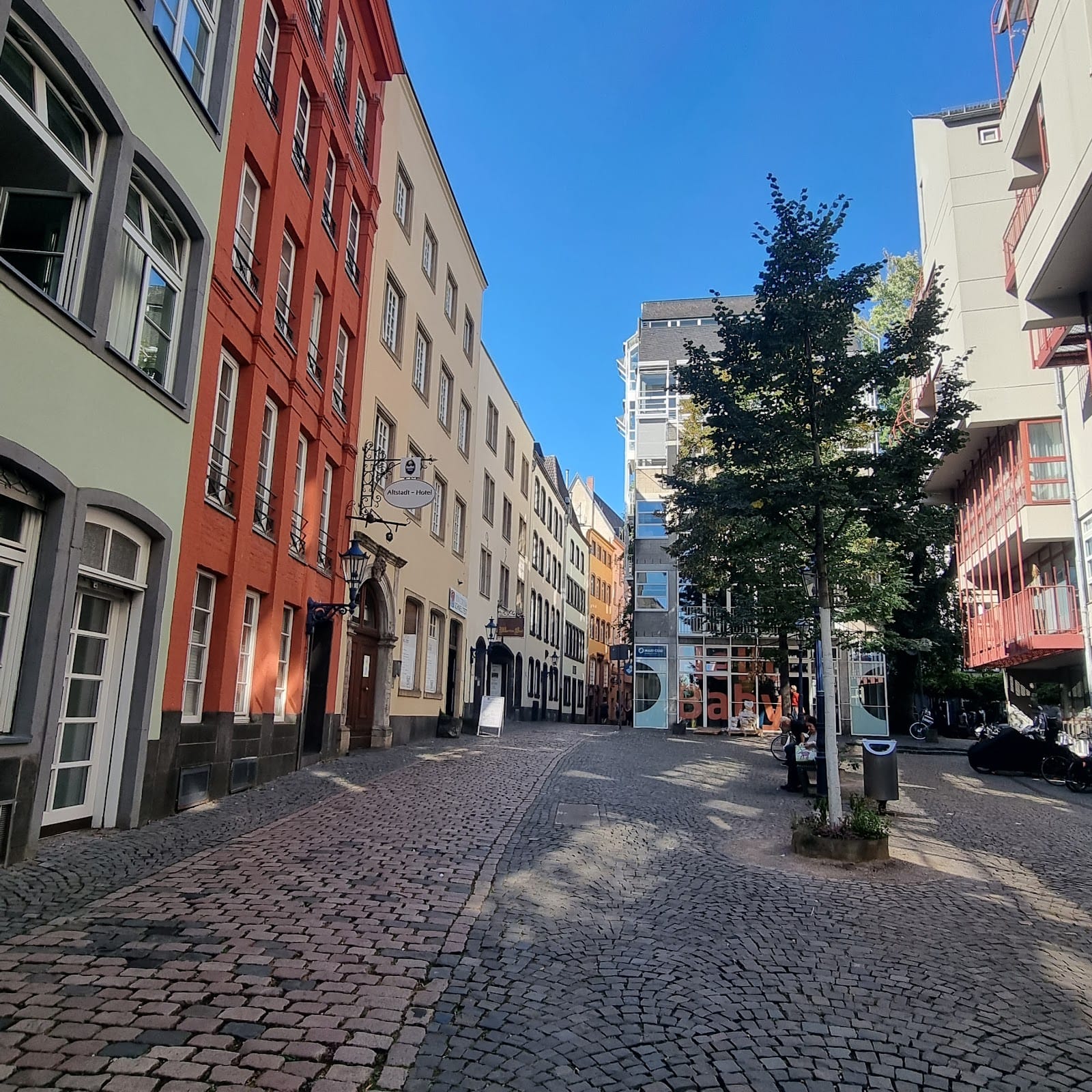 Cologne Christmas Markets: Where to Go & Stay — photo