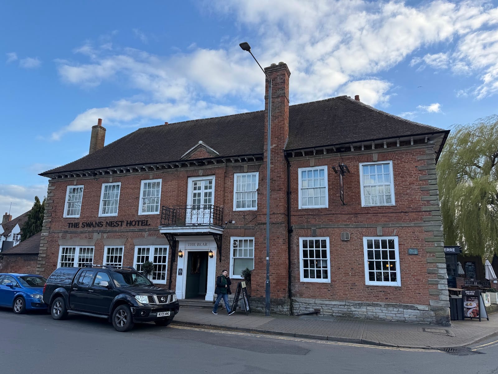 Where to Stay in Stratford-upon-Avon: Best Areas — photo