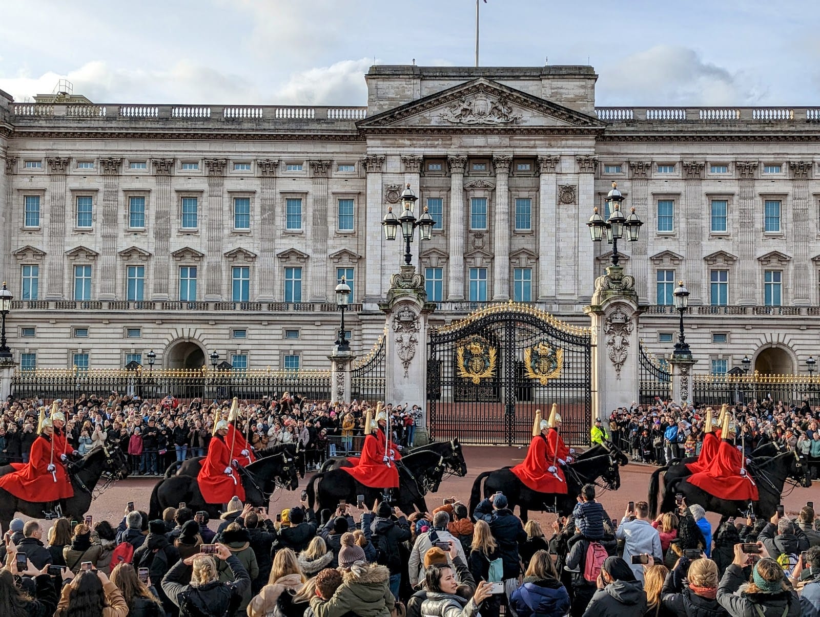 Buckingham Palace State Rooms Tickets & What to Know — photo