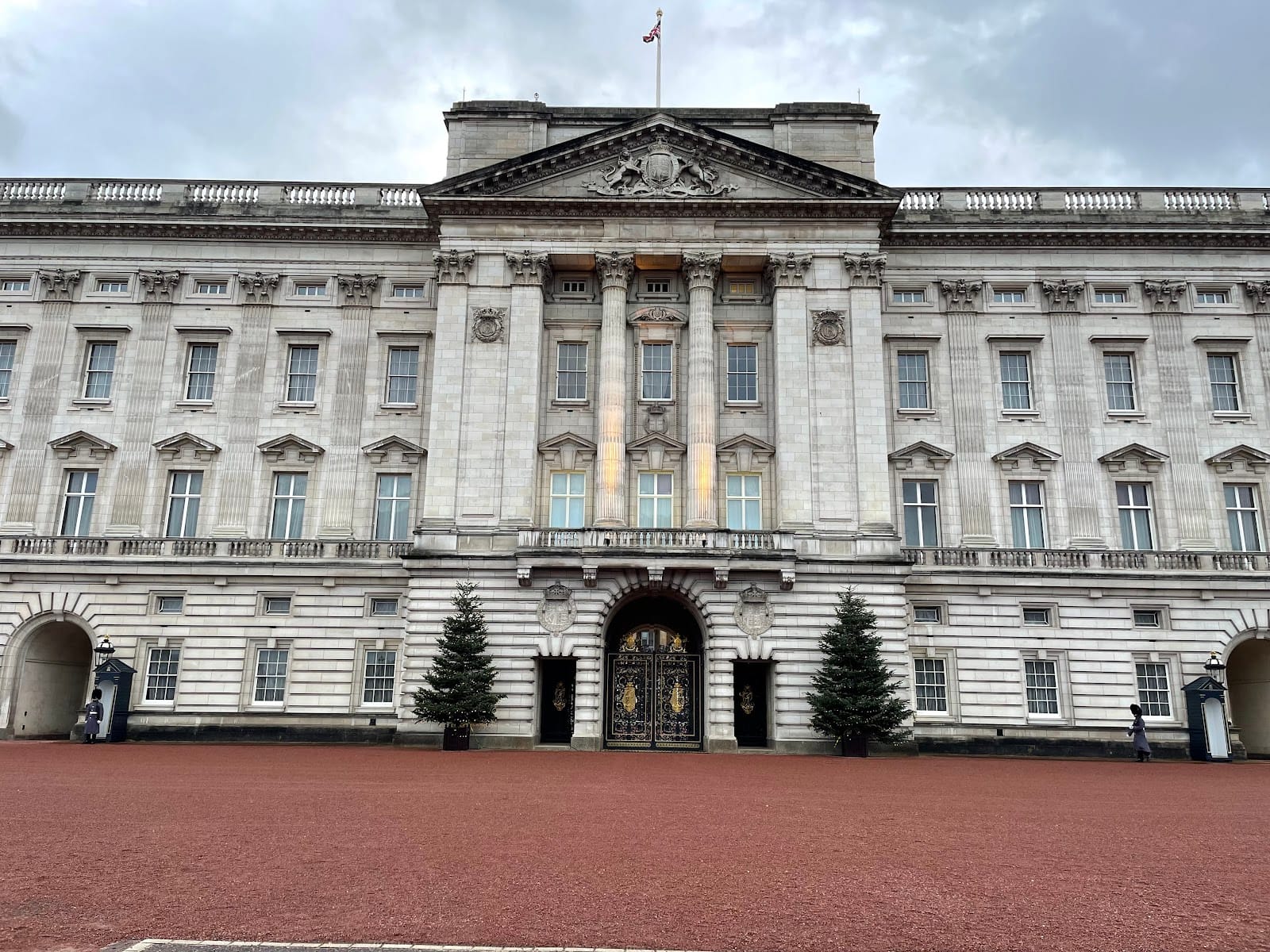 Buckingham Palace State Rooms Tickets & What to Know — photo