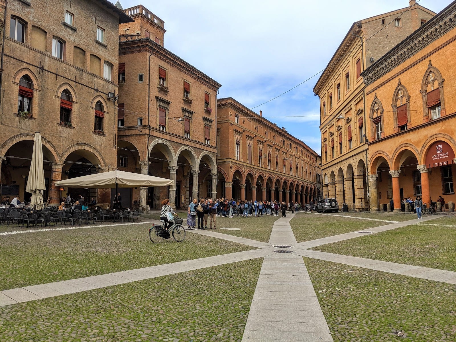 Asinelli Tower Bologna: Tickets & Climb Status (2026) — photo