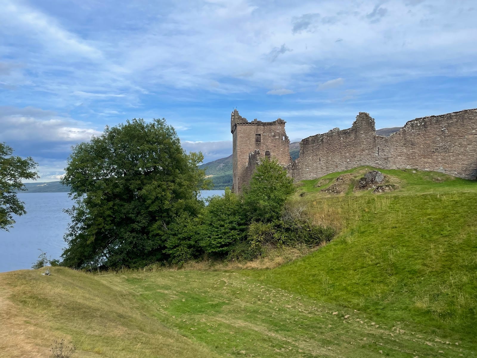 Urquhart Castle Loch Ness: Tickets & What to Know — photo