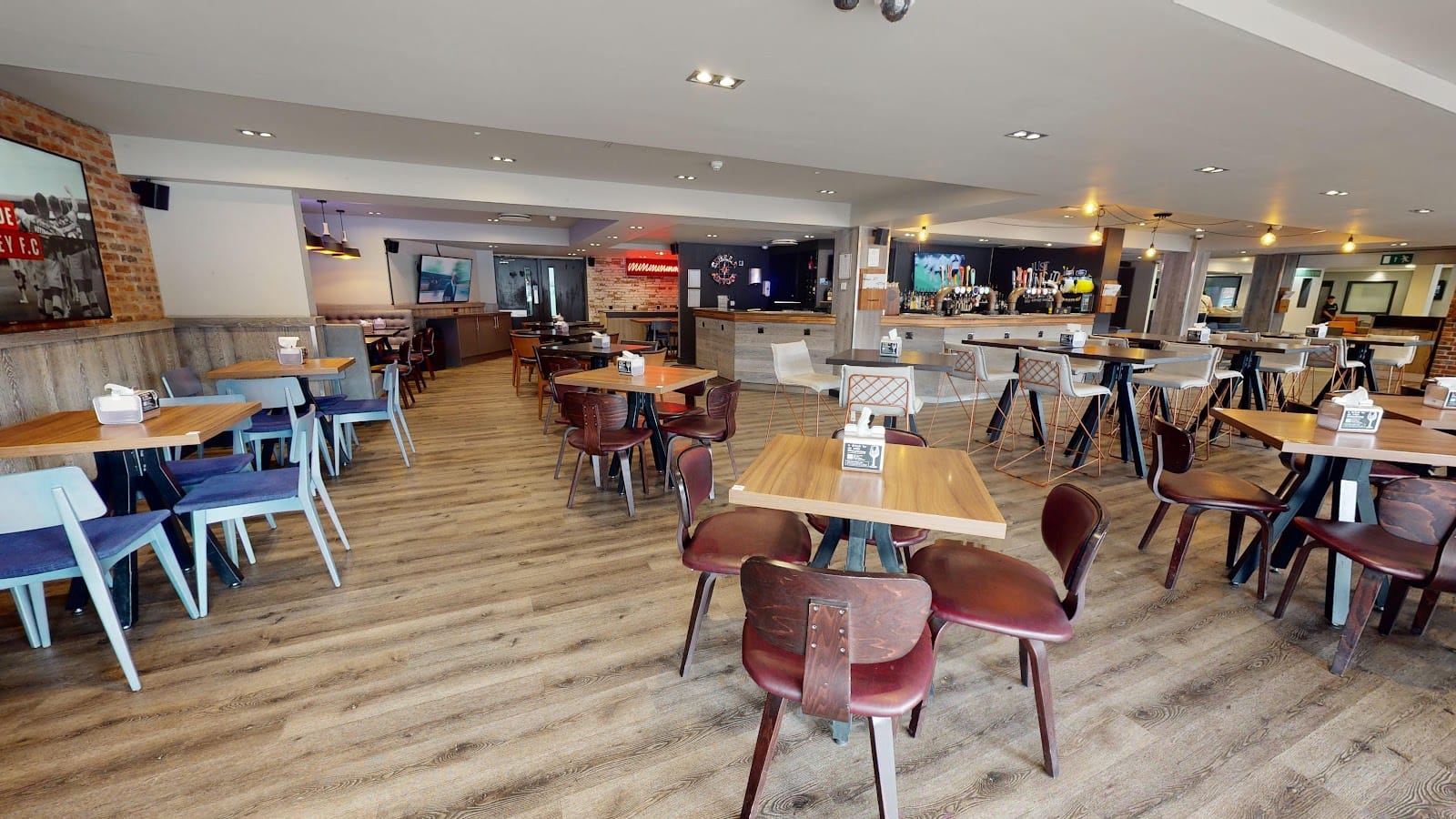 Where to Stay in Swansea: Best Areas & Hotels — photo