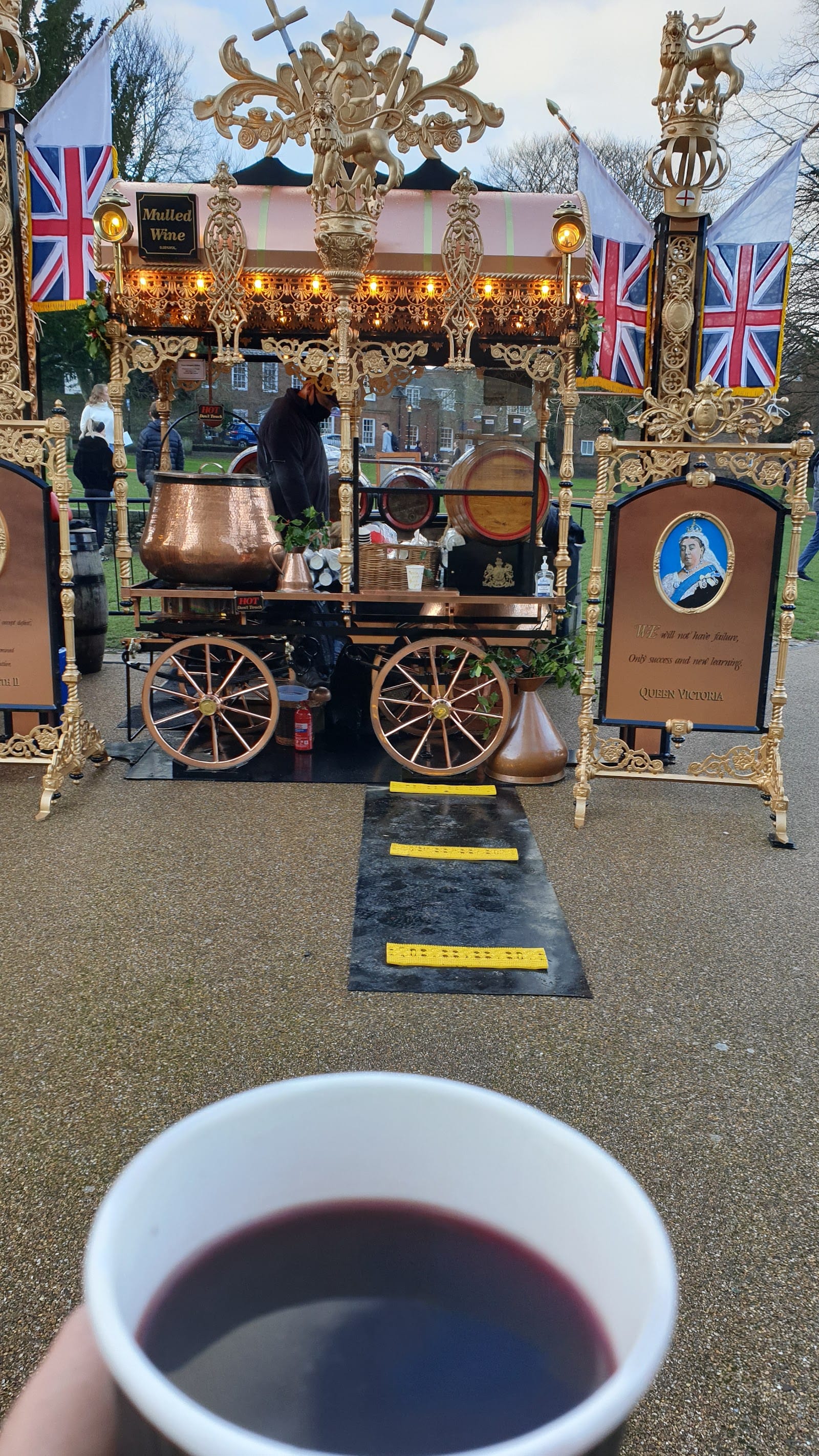 Winchester Christmas Markets: Where to Go & Stay — photo