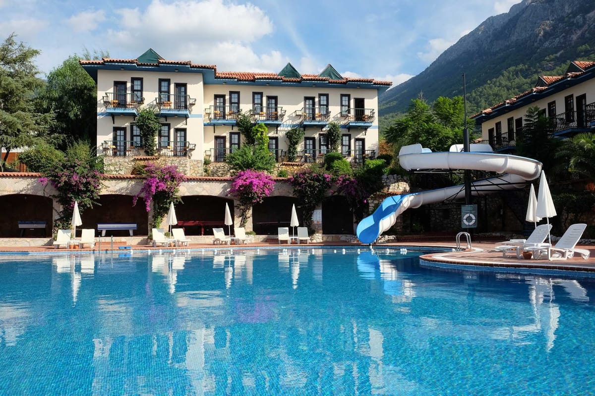 £139 Budapest + five all-inclusive escapes