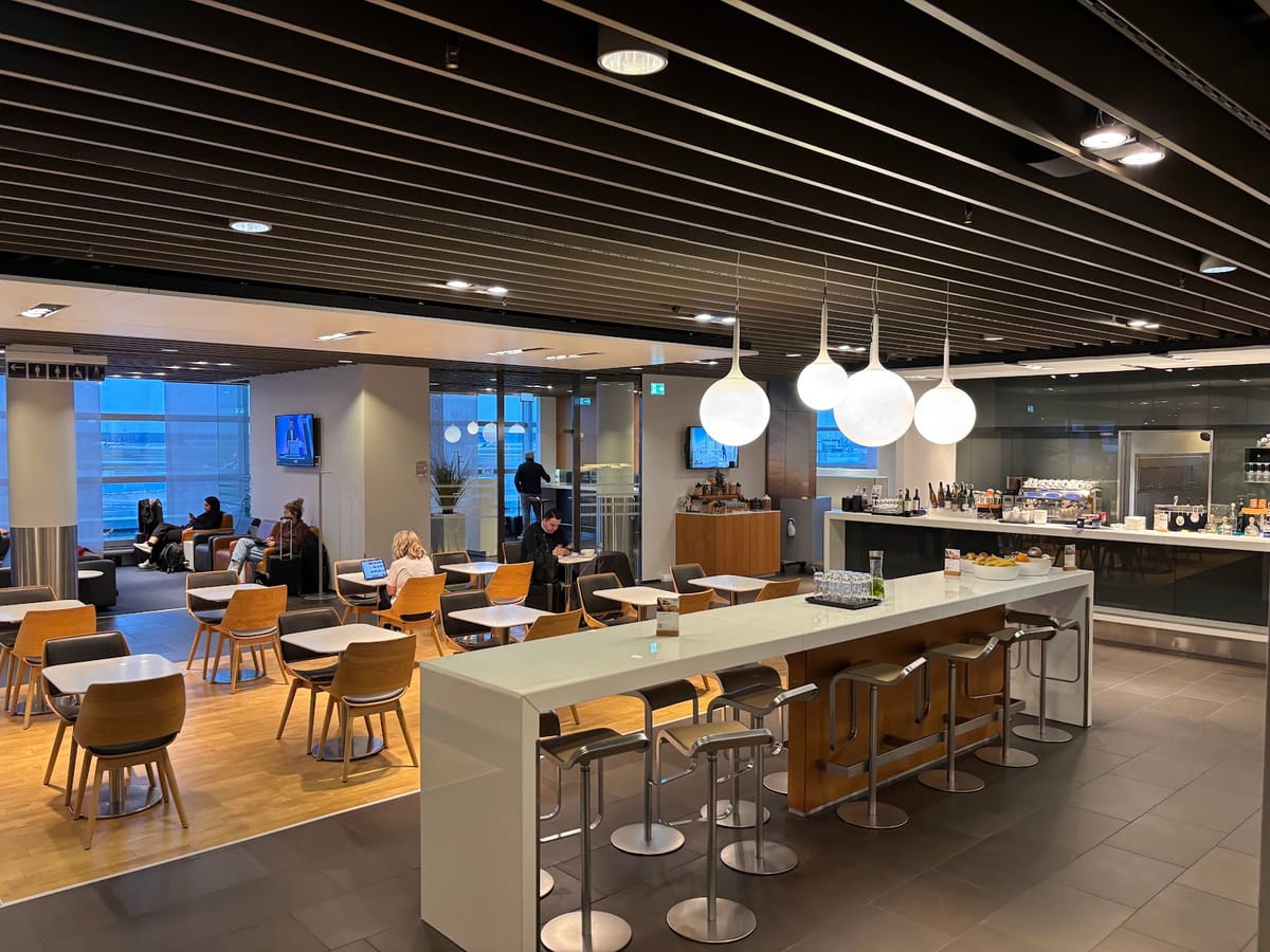 Revolut Business: no-FX-fee spending abroad + free metal card for UK businesses