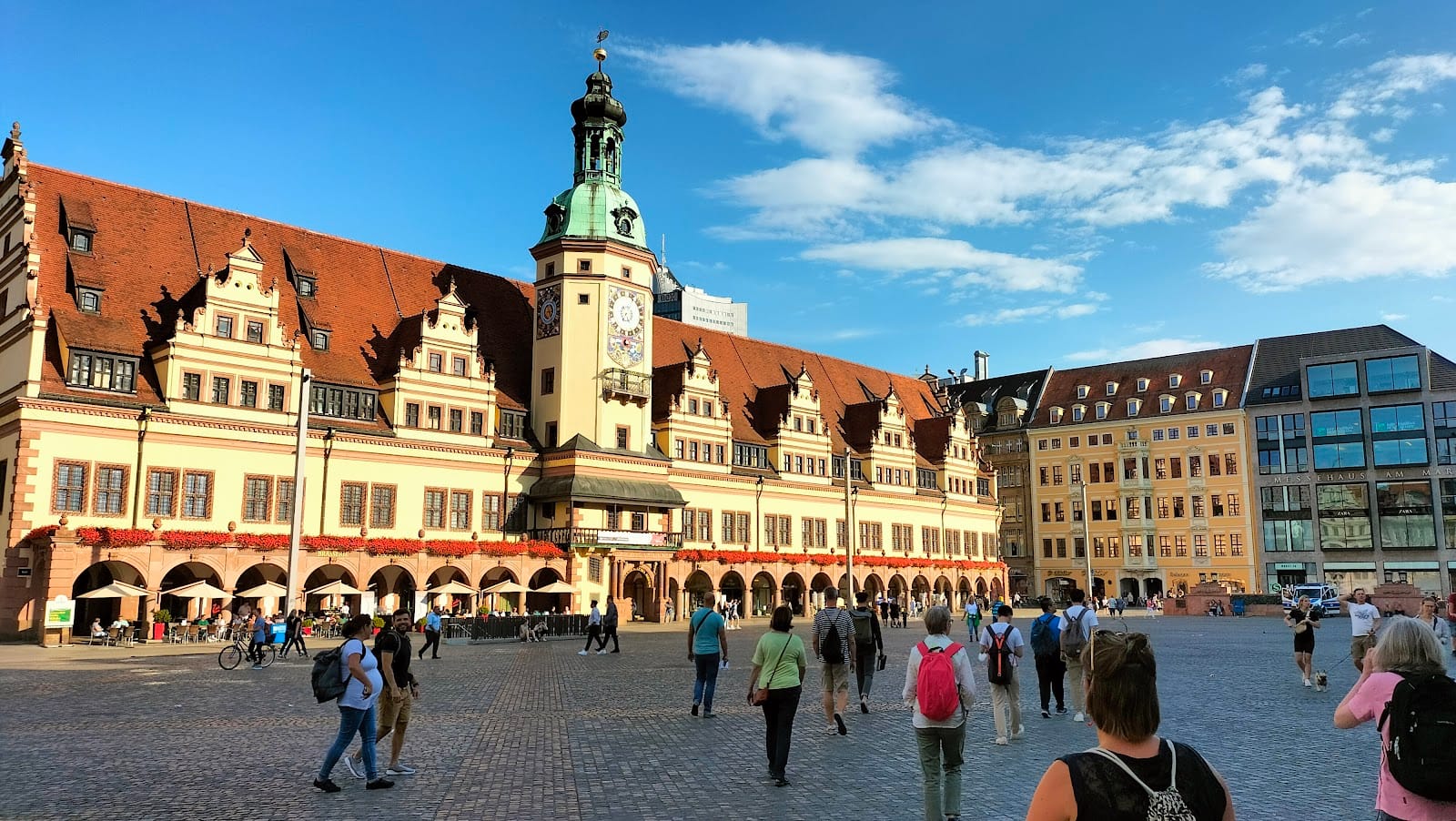Cologne Christmas Markets: 7 markets in one walkable city, all