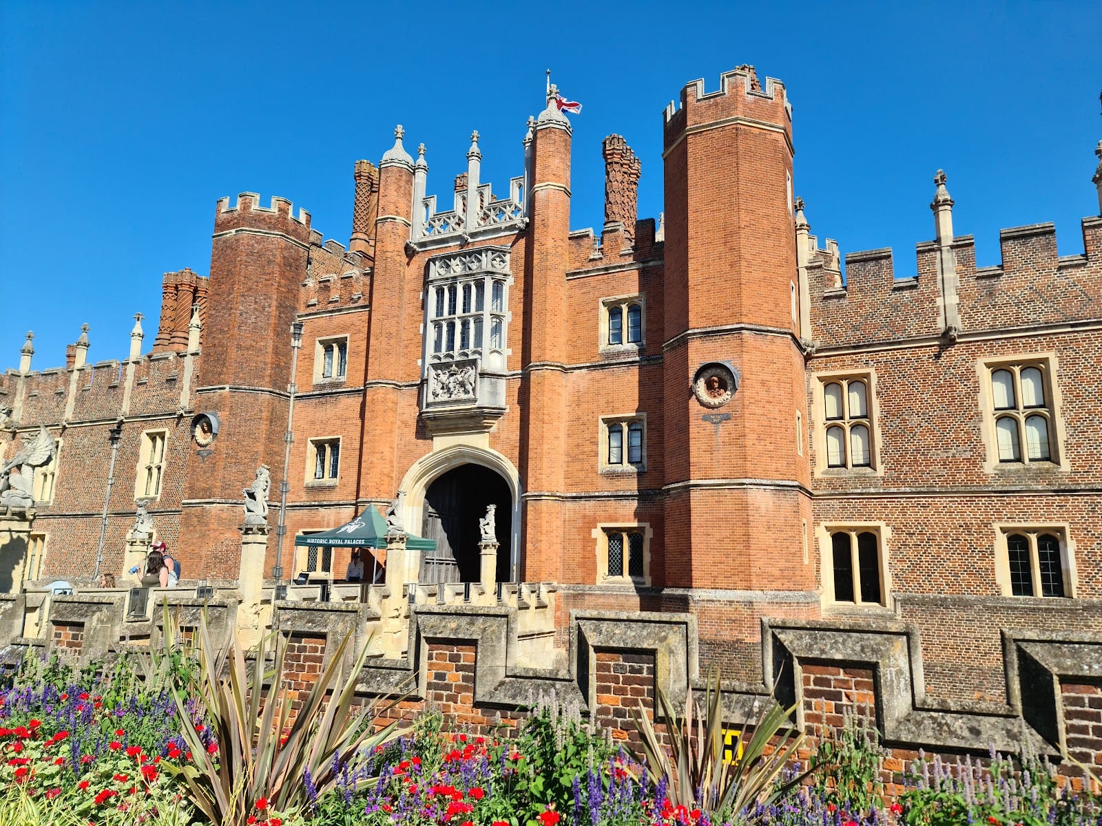 Hampton Court Palace Tickets: What to Know Before You Go