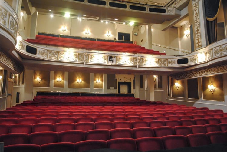 Six the Musical at Vaudeville Theatre London