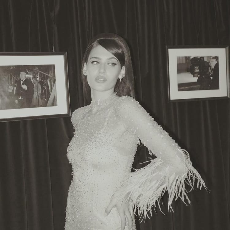 Sienna Spiro launches 'Visitor' at Albert Hall Manchester