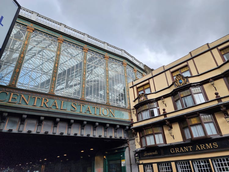 Where to Stay in Glasgow: Best Areas & Hotels