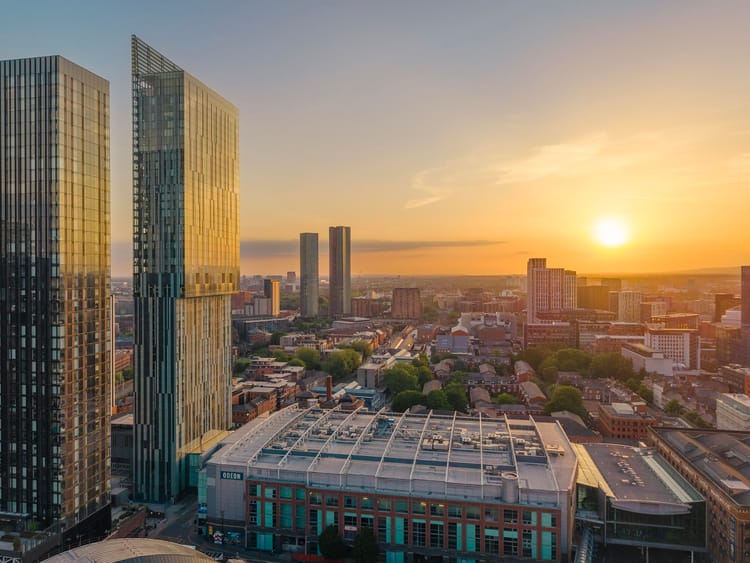 Where to Stay in Manchester: Best Areas & Hotels