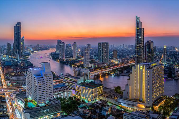 💺 £1126 — prem eco Bangkok at £1126 rtn in Nov-Dec (Lufthansa)